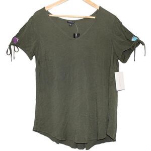 NWT Womens Torrid Olive Green V-Neck Short Sleeve Tie Sleeve T-Shirt Top Size 00
